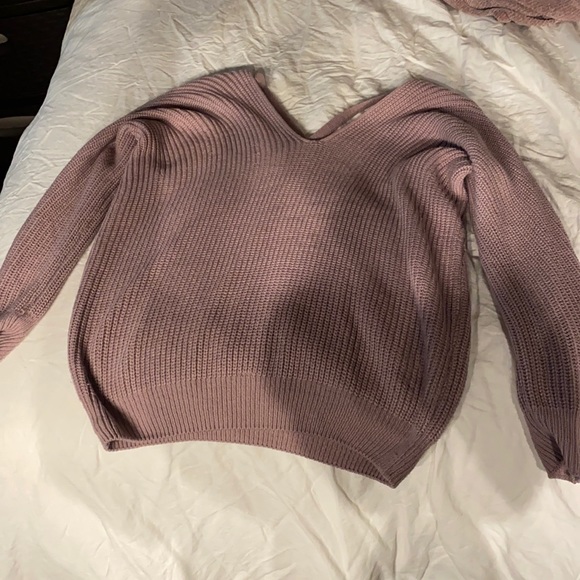Lavender/pink sweater - Picture 1 of 3